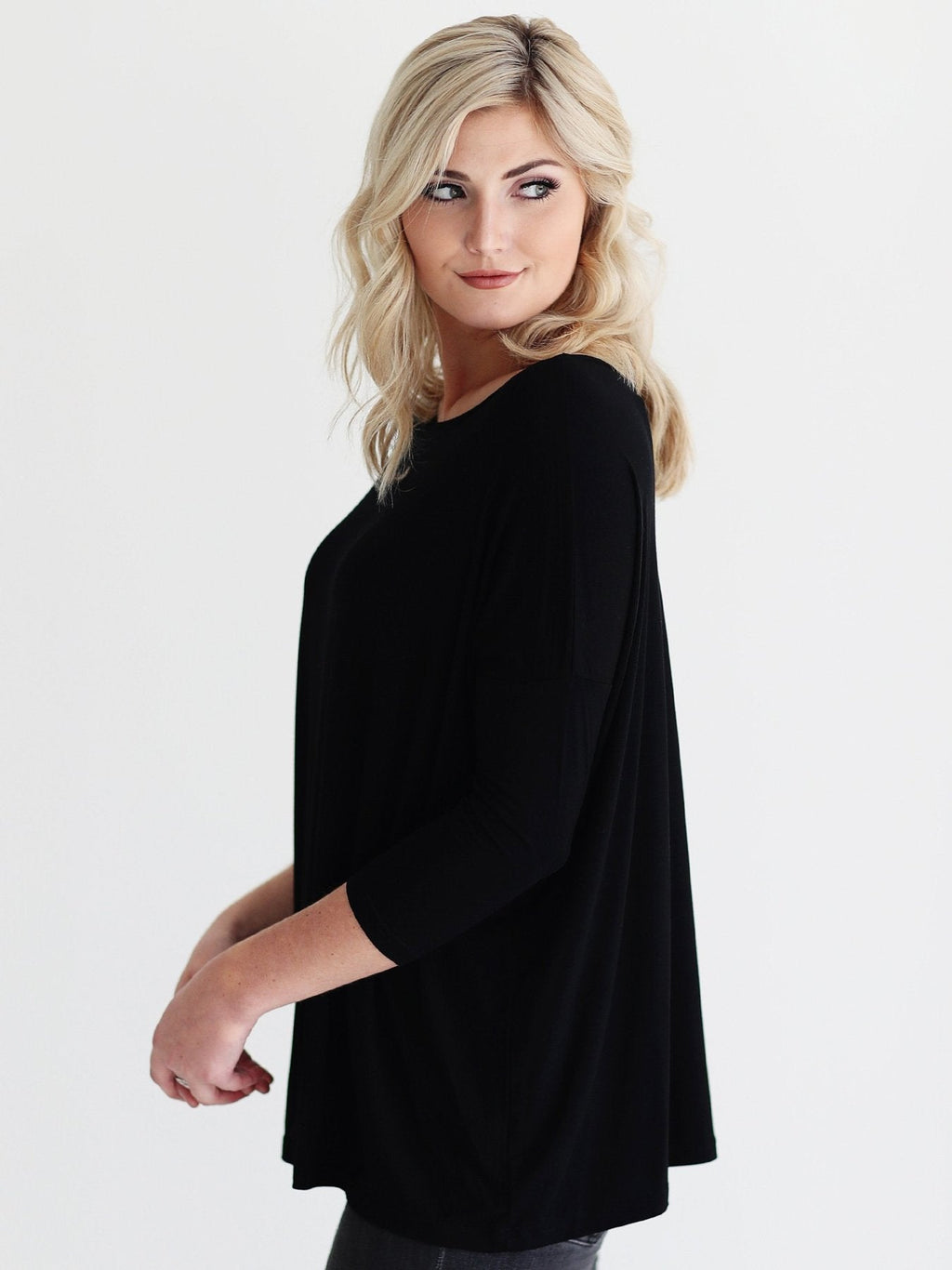 BLACK 3/4 SLEEVE TOP
