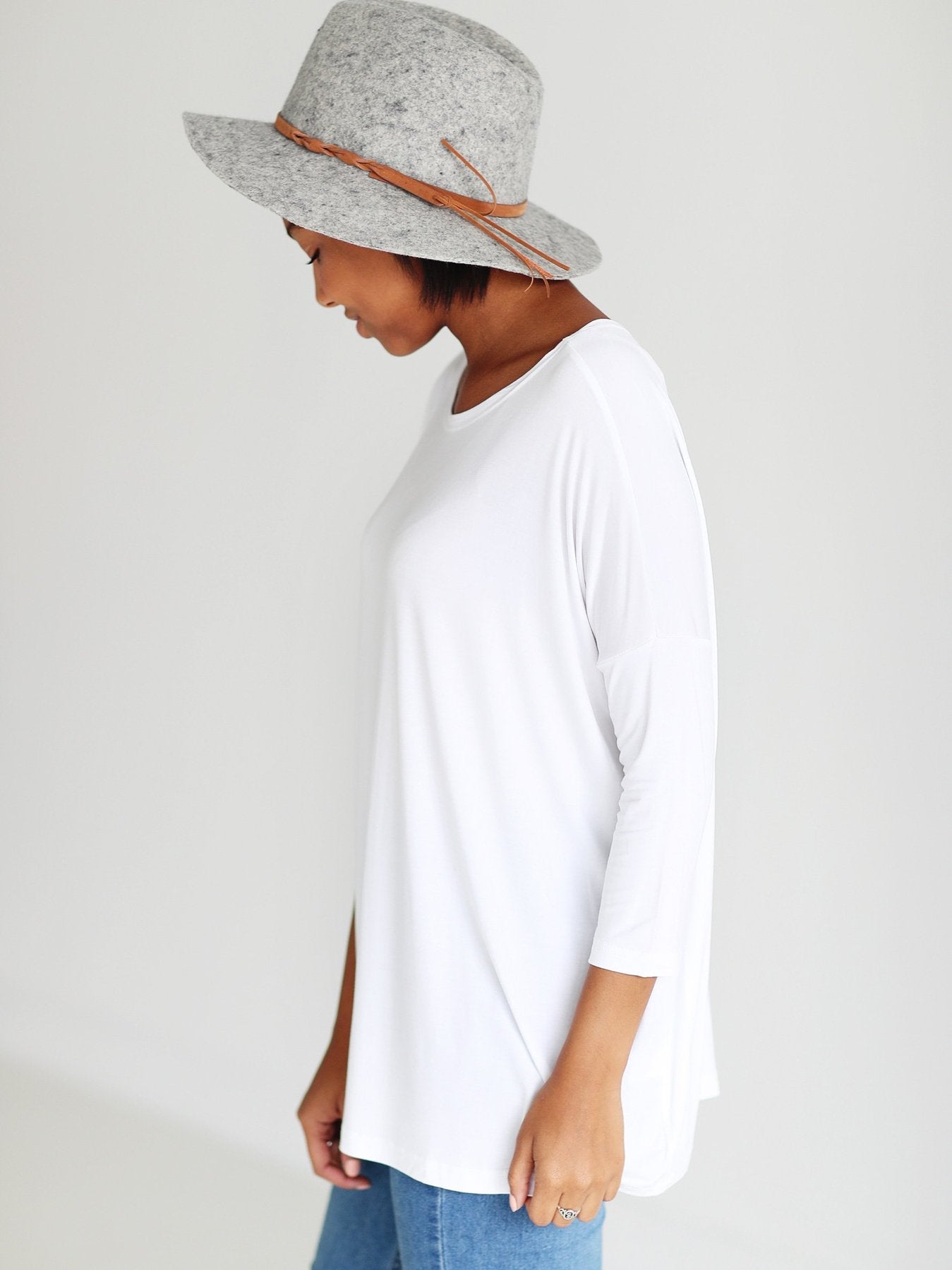 WHITE 3/4 SLEEVE TOP
