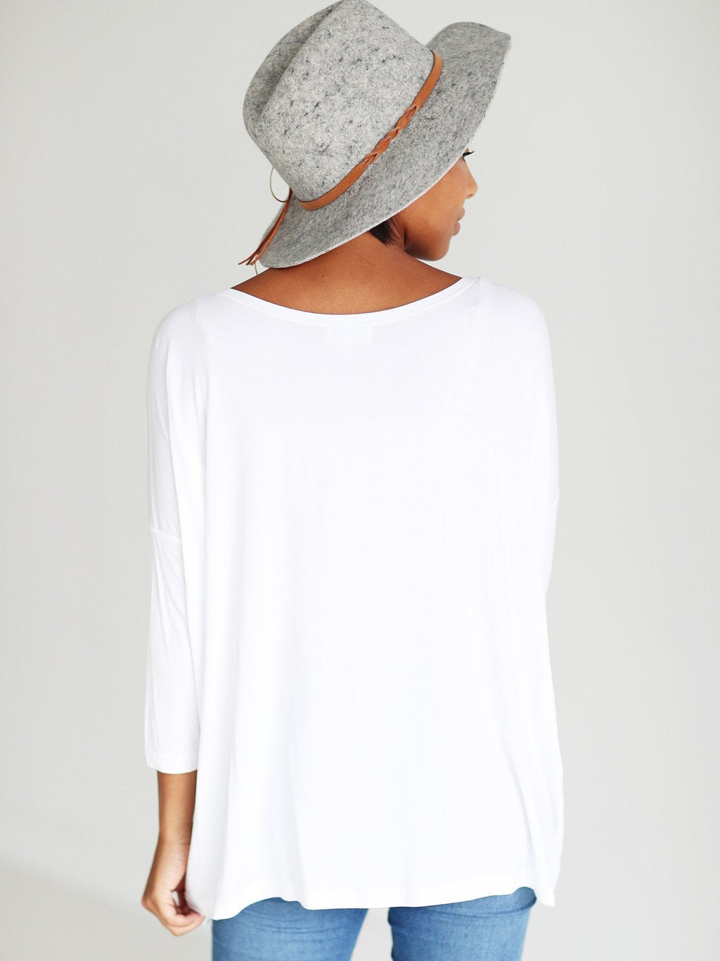 WHITE 3/4 SLEEVE TOP