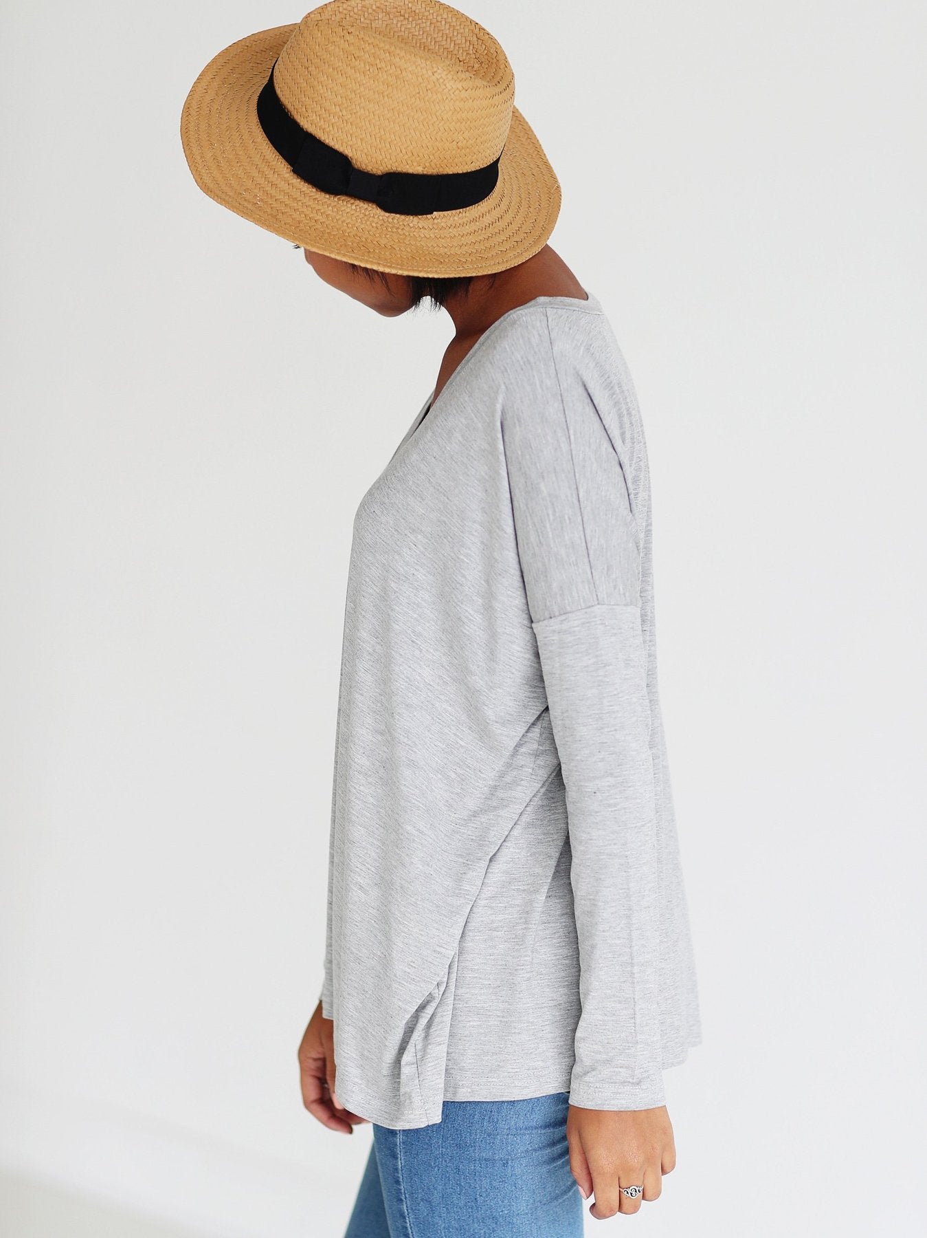 HEATHER GRAY V-NECK