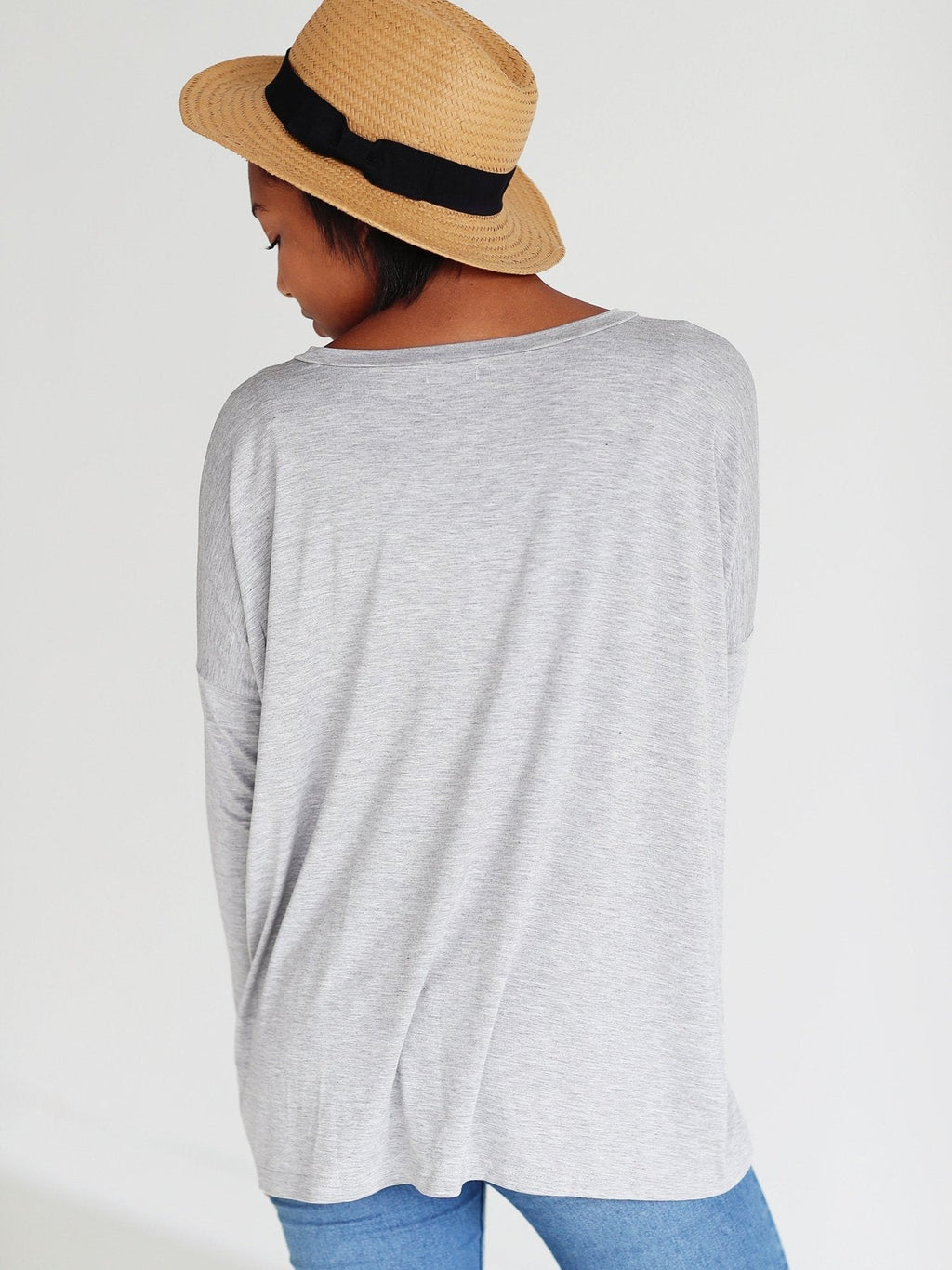 HEATHER GRAY V-NECK