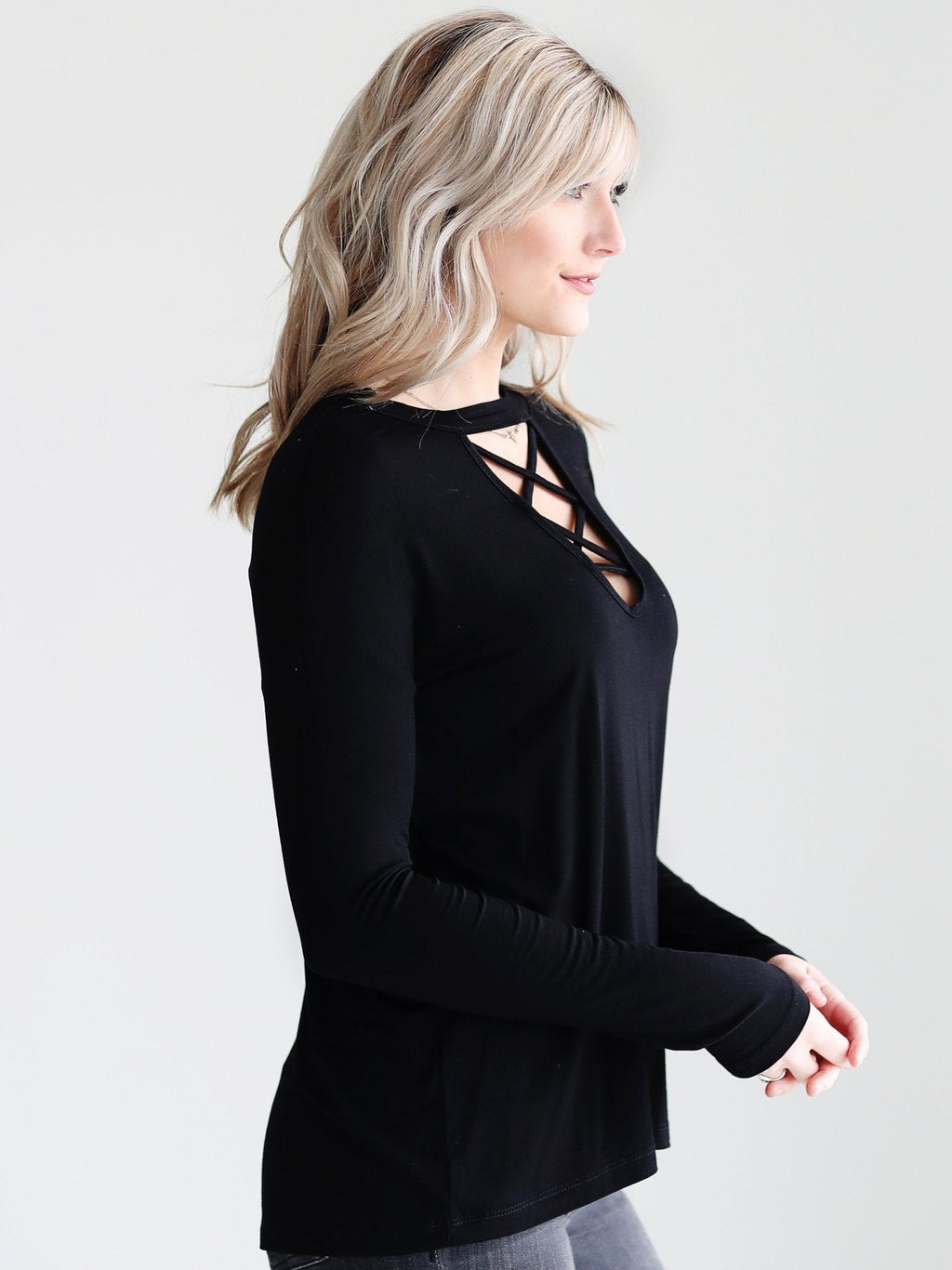 BLACK DLMN LONG SLEEVE STRAPPY NECK TOP